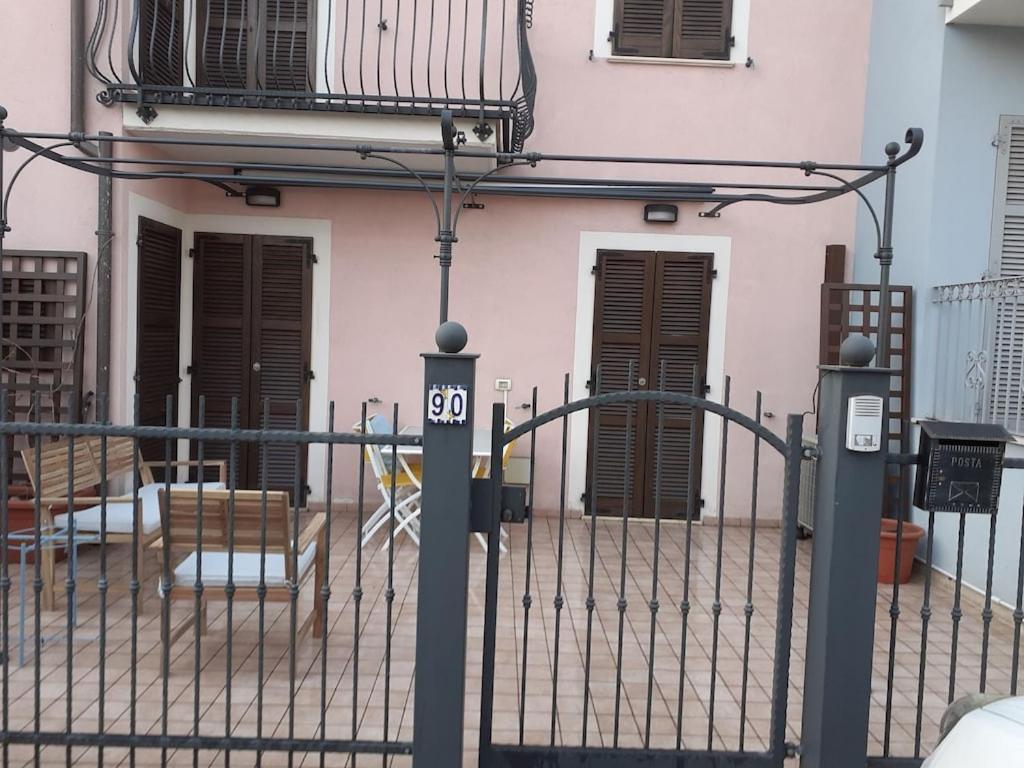 Bouganville House Senigallia Buitenkant foto